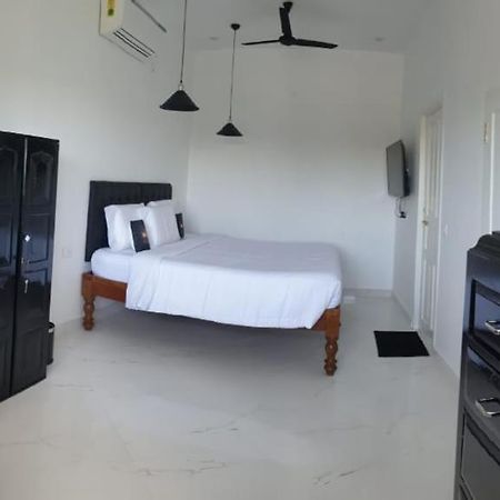 Kadal The Beach House Pondicherry Exteriör bild